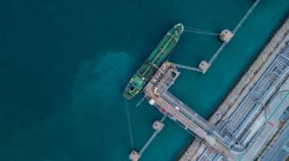 Petronas signs up LNG bunkering with Avenir