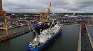 Nauticor and Unifeeder conduct first SIMOPS LNG bunker operation