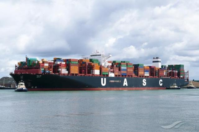 Hapag-Lloyd First In World To Convert Large Container Ship To LNG ...