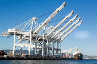 Port of Oakland getting three new cranes, could be tallest in U.S.