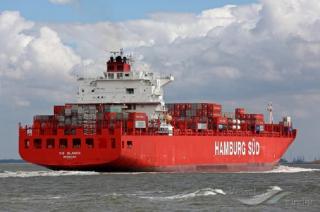 Hamburg Süd and The China Navigation Company (CNCo) closed sale of Hamburg Süd’s dry bulk subsidiaries to CNCo