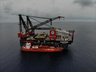 First LNG Bunkering by Coral Fraseri on Maiden Voyage Heerema’s Sleipnir