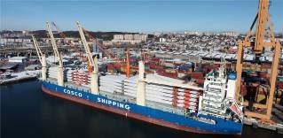 Port of Gdynia welcomed largest single delivery of wind turbine propeller blades in Polish history