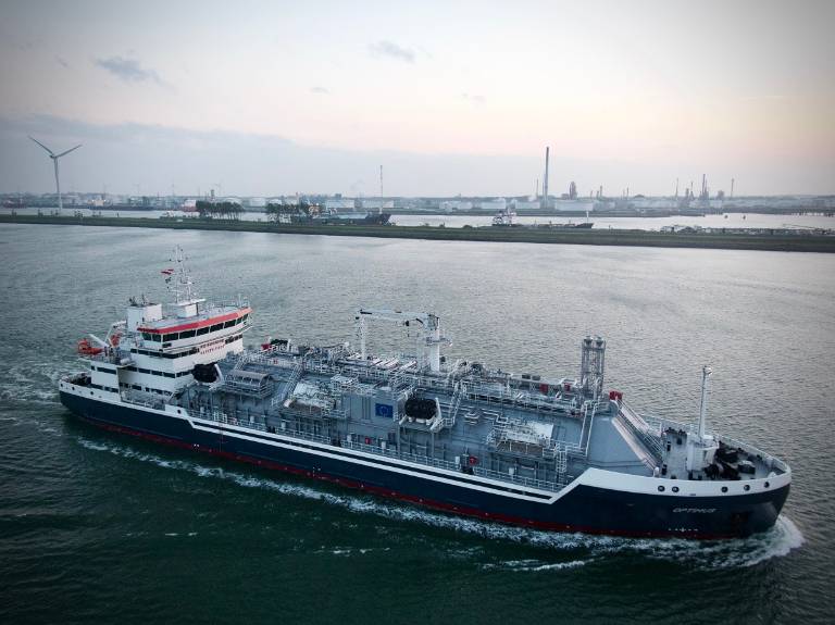 Estonia’s Elenger takes delivery of first Damen LGC 6000 LNG bunkering ...