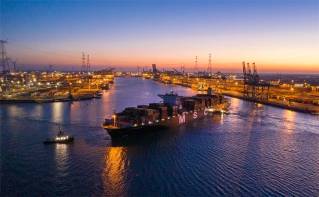 Port of Antwerp: Draught record broken at Deurganck Dock