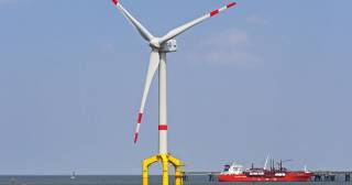 Sembcorp Marine Wins Landmark Wind Turbine Installation Vessel Project