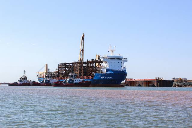 Pilbara Ports Authority: First vessel sails into Lumsden Point ...