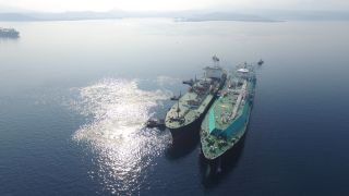 Petronas expands customer base with 3rd LNG break bulking STS transfer