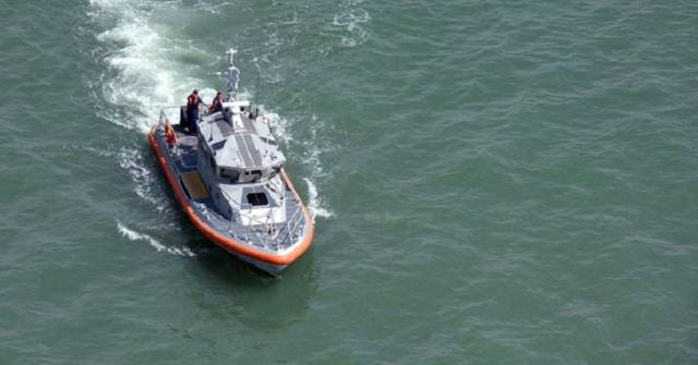 US Coast Guard Medevacs Tanker Crewmember Near Galveston, Texas ...