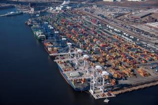 Ports America Chesapeake orders 15 eco-efficient hybrid RTGs from Konecranes