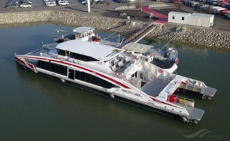 ship photo