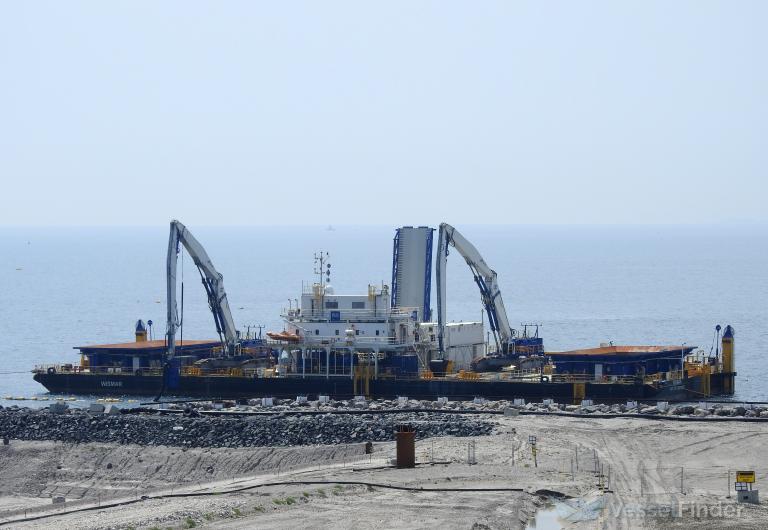 ship photo