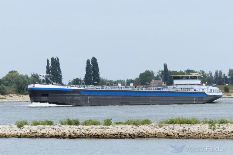 ship photo