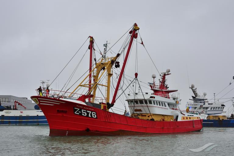 ship photo