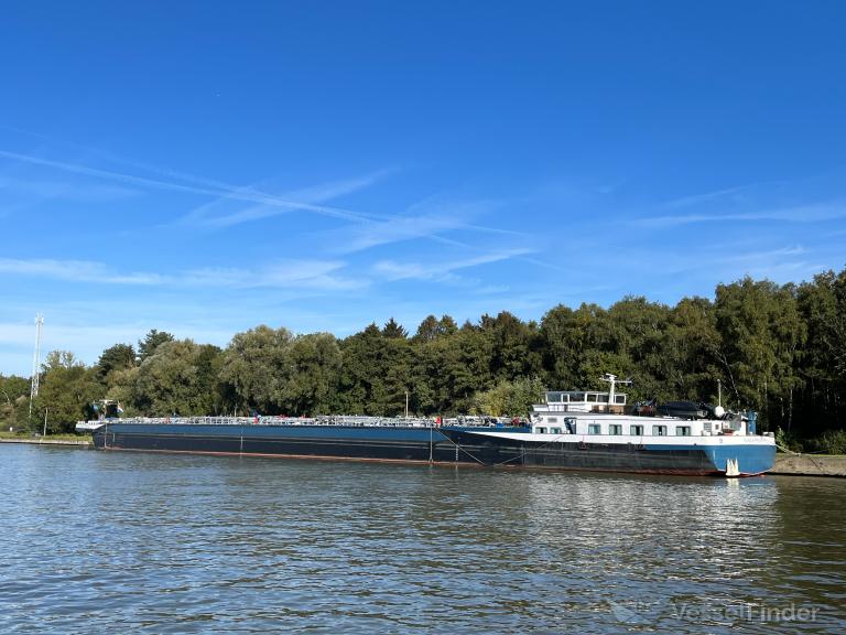ship photo