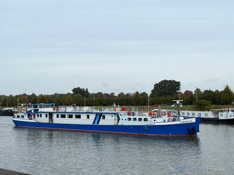ship photo
