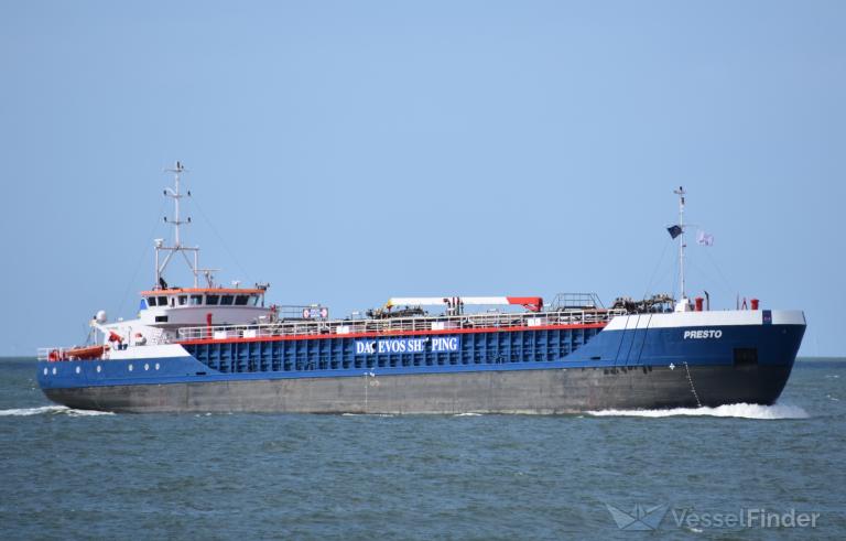 ship photo