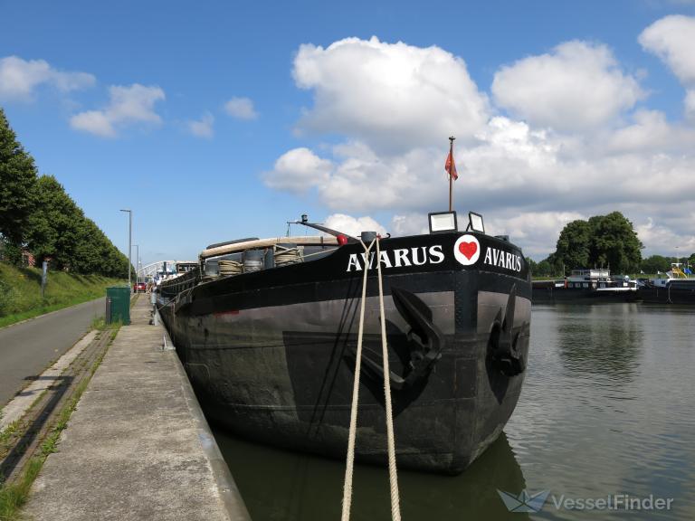 ship photo
