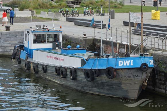 DW 1, Cargo ship - Details and current position - MMSI 205427190 ...