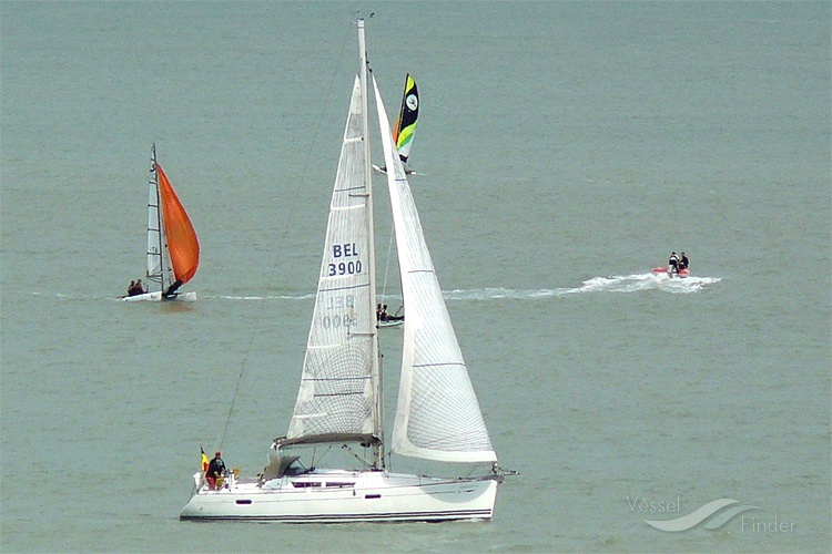 BELUGA BEL 3900 photo