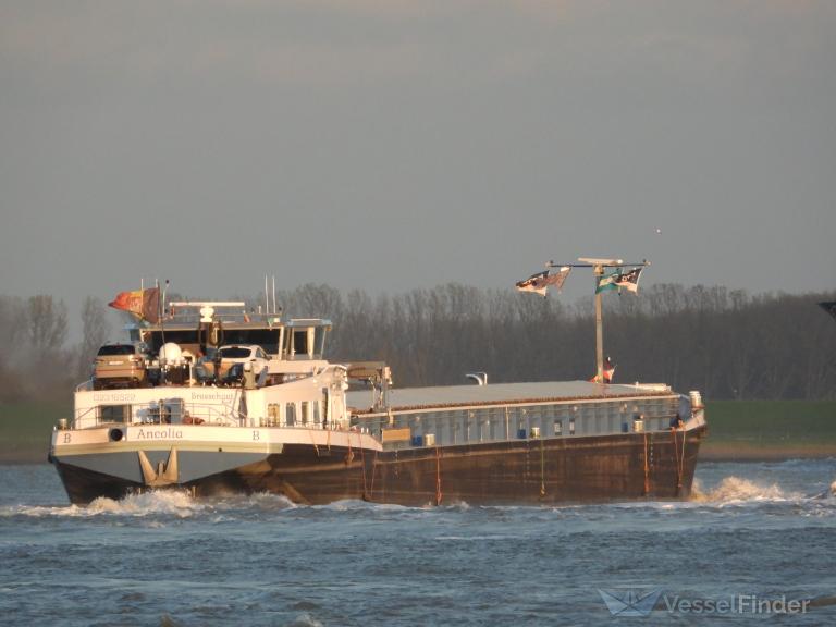 ship photo