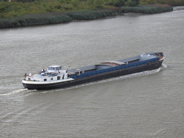ship photo
