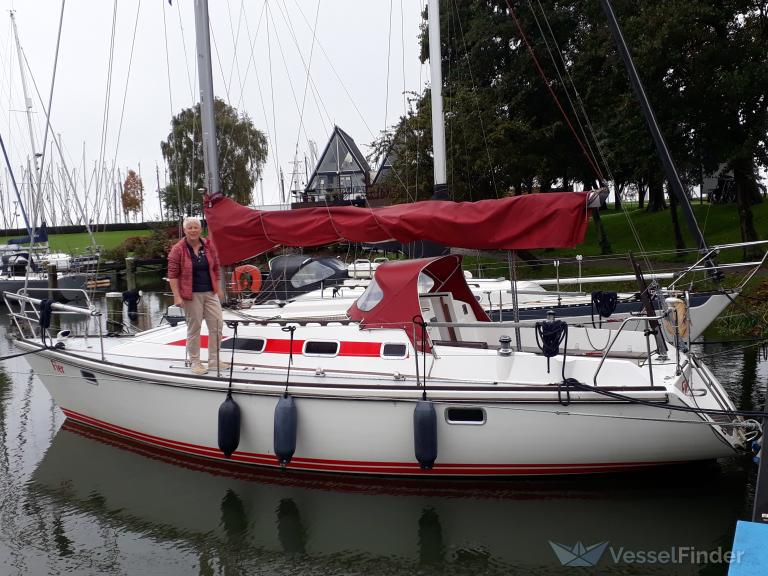 QUEEN CAROLINE photo