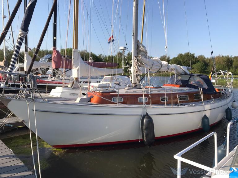 ship photo