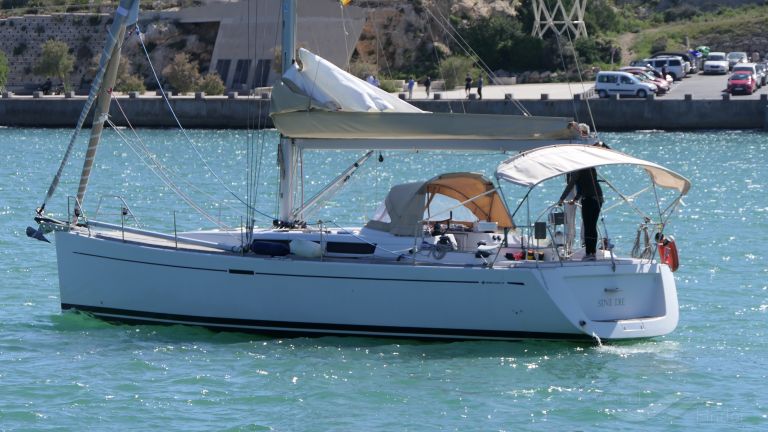 sine-die-pleasure-craft-details-and-current-position-mmsi