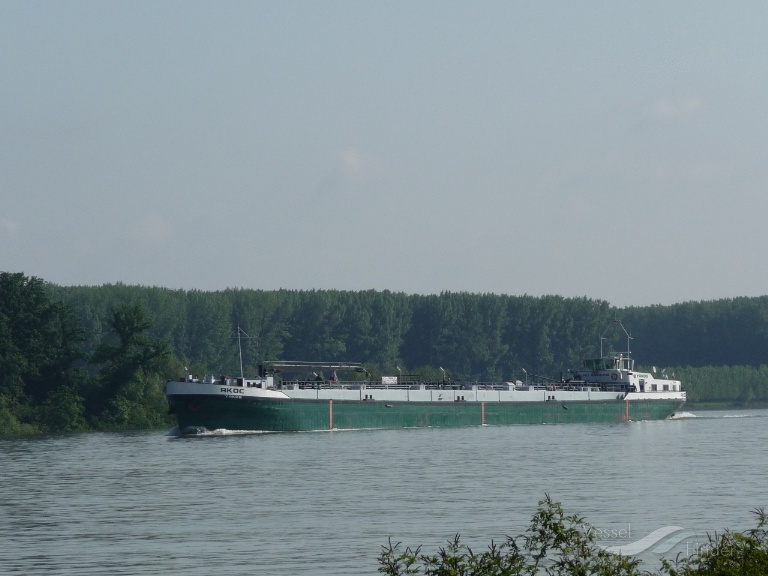 AVA 3 BARGES photo