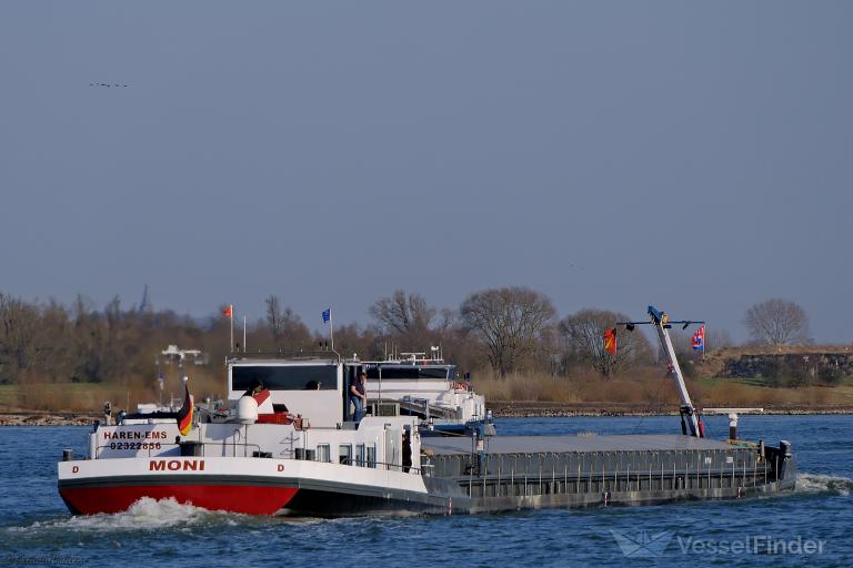 ship photo