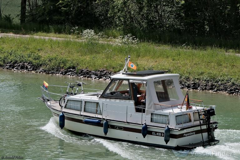ship photo