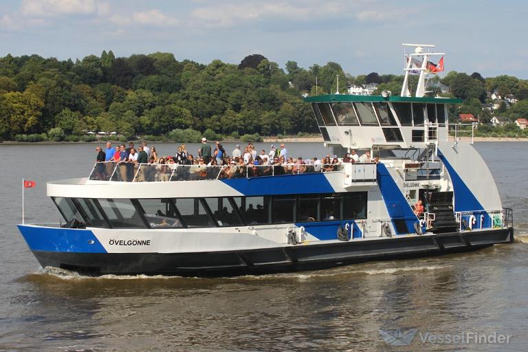 ship photo