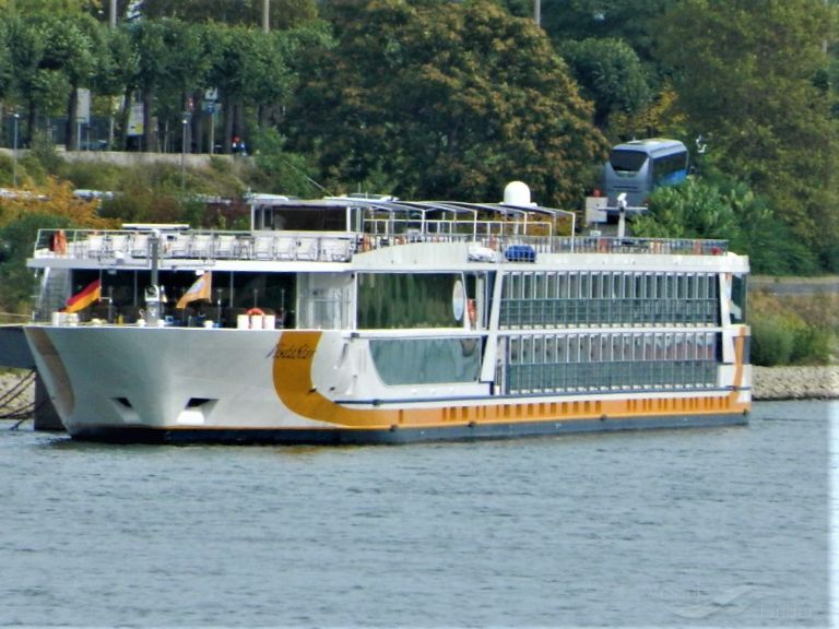 VISTA STAR Passenger Ship Schiffsdaten Und Aktuelle Position MMSI 