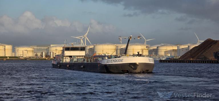 ship photo
