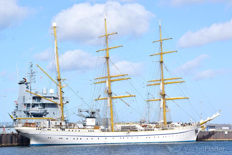 ship photo