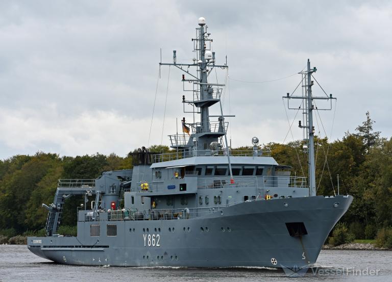 HELMSAND photo