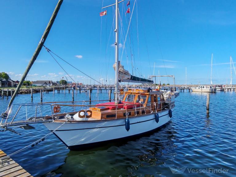 EKKE NEKKEPENN photo