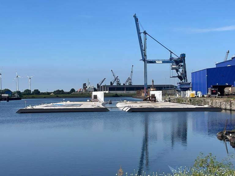 ship photo