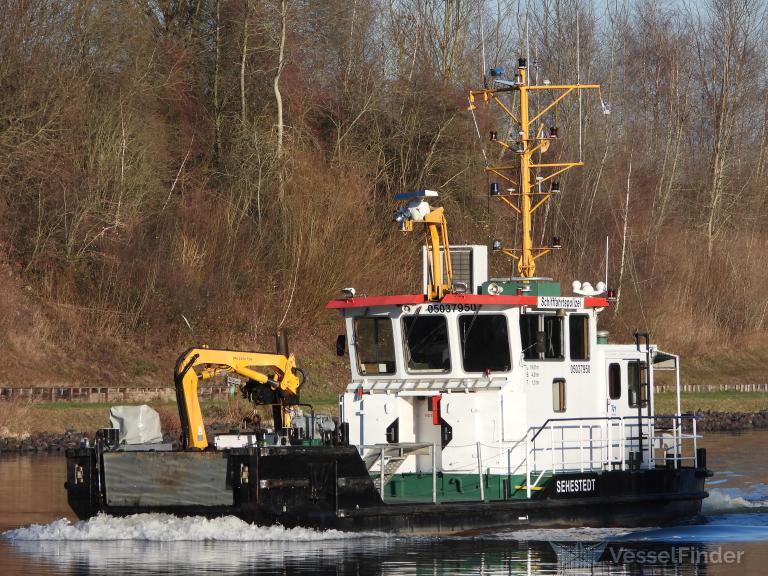 ship photo