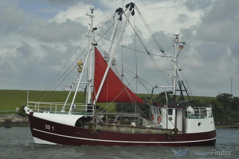DOGGERBANK, Fishing vessel - Details and current position - MMSI 211287590  - VesselFinder