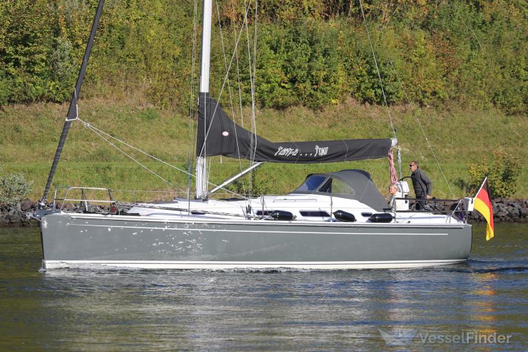 SY FANTA... FOUR photo