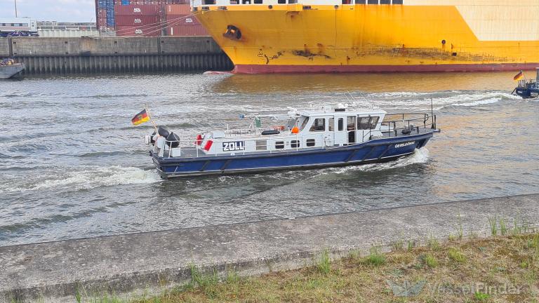 ZOLLBOOT OEVELGOENNE