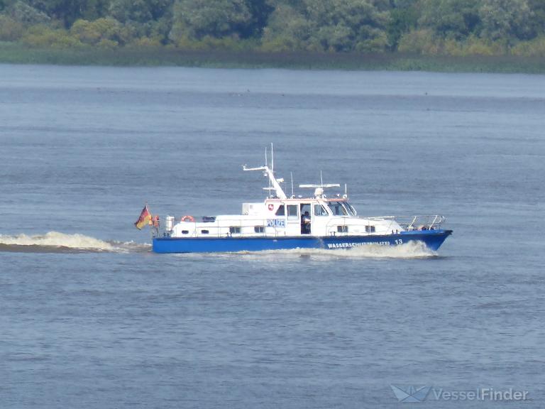 ship photo