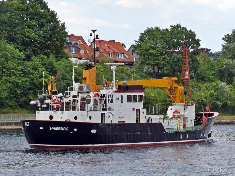 ship photo