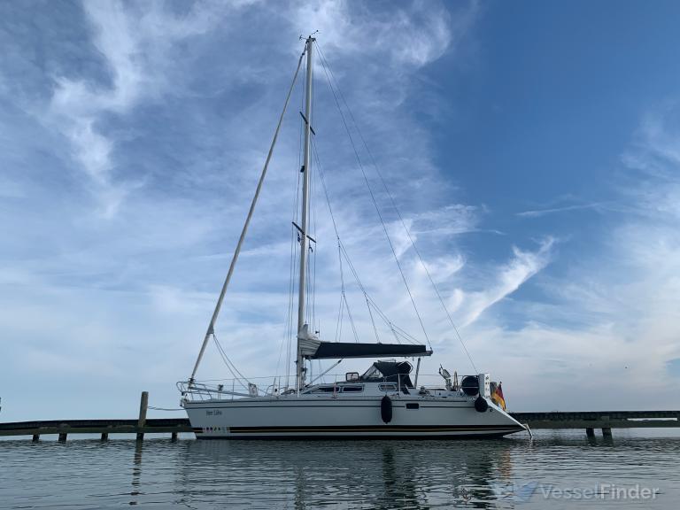 ship photo