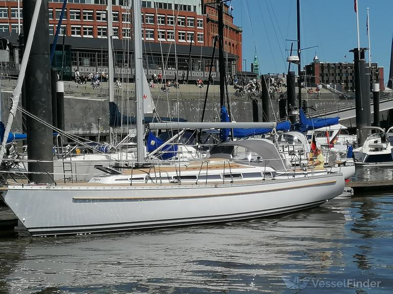 ship photo