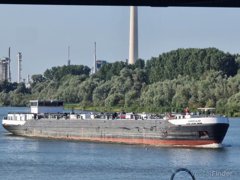 ship photo