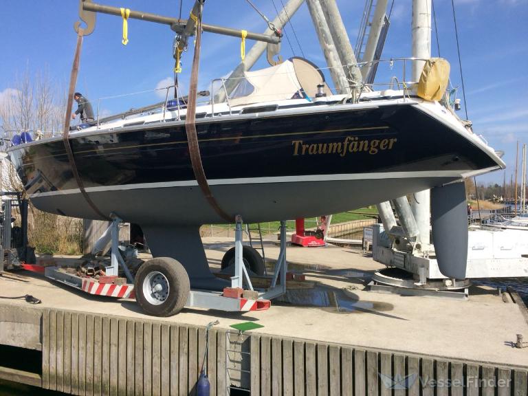 SY TRAUMFAENGER photo