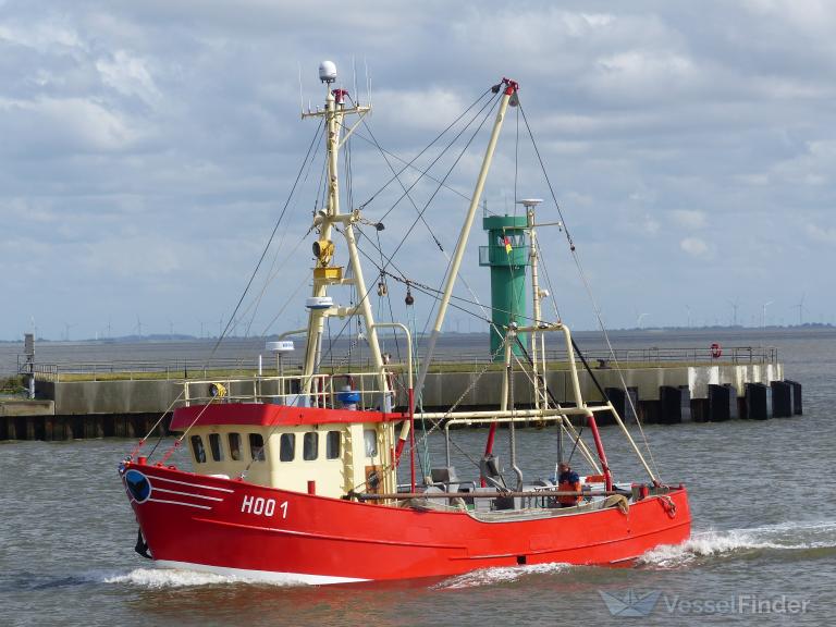 ship photo